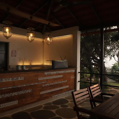 The Lighthouse - Formerly Known As Utan Sea Resort Thane Exterior foto